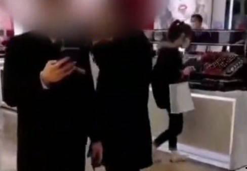 后后入式制服 视频