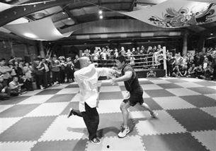 武术打架视频真实,武术对决,一招制胜的瞬间对决